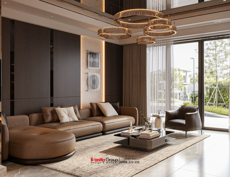 Thiết kế nội thất nhà ống hiện đại 2026: Giải mã bài toán Ánh sáng & Thông gió | Sơn Hà Group 80 Hệ cửa kính trượt kịch trần hướng ra sân vườn, giúp ngôi nhà tràn ngập ánh sáng và không khí tự nhiên