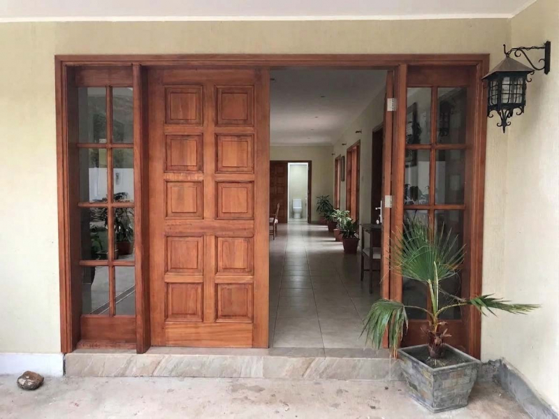 Những Lỗi Phong Thủy Xây Nhà Cần Tránh Gia Chủ Hay Mắc Phải 2 Kiêng kỵ khi xây nhà: Cửa chính đối diện nhà vệ sinh