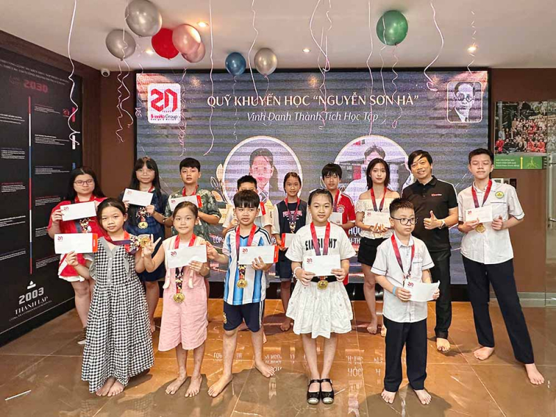 Mừng Quốc tế Thiếu nhi 1/6 và trao học bổng Quỹ Khuyến học Nguyễn Sơn Hà năm 2026 22