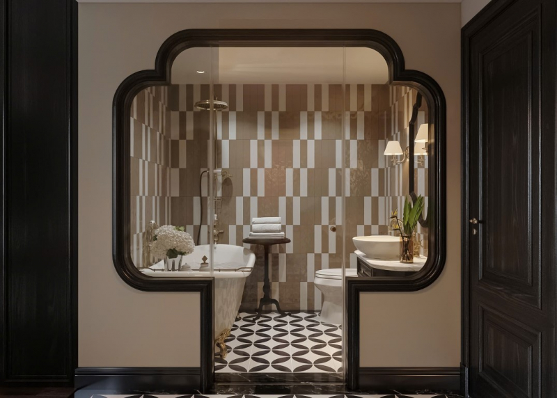 Thiết Kế Nội Thất Khách Sạn Phong Cách Indochine Đậm Bản Sắc Việt 4 WC phòng ngủ gây ấn tượng với khung cửa mang hoạ tiết Đông Dương